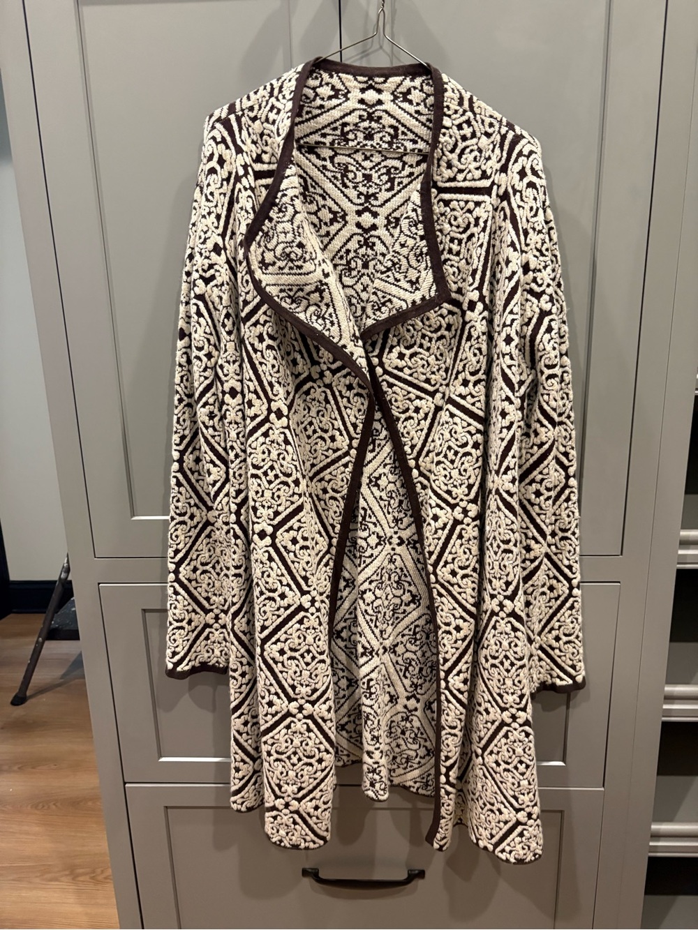Luii Cream and Brown Geometric Knit Open Cardigan